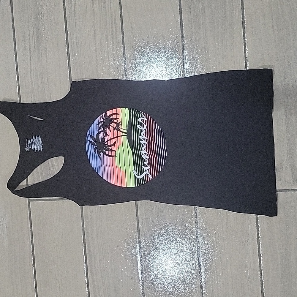 No Boundaries Tank